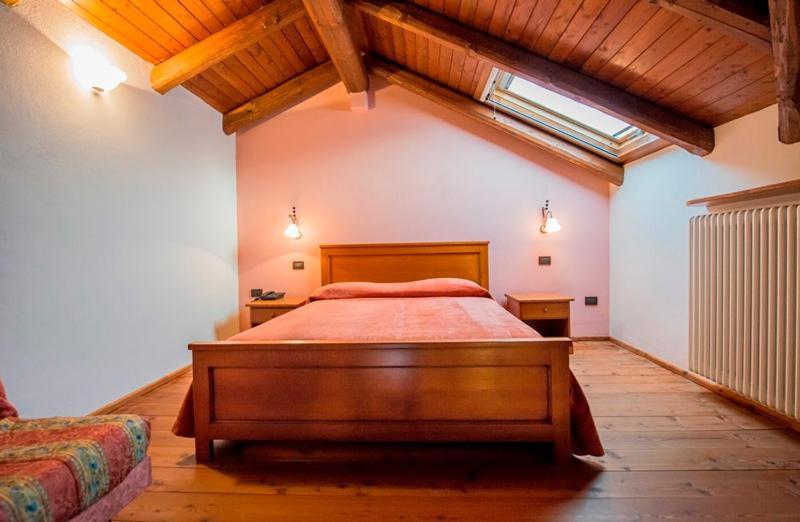 Ristorante Albergo Da Maurizio Cravanzana Eksteriør bilde